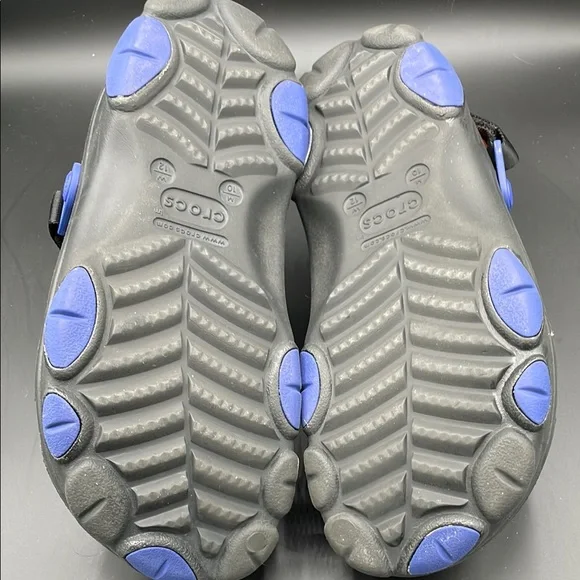 Space Jam Crocs - Picture 3 of 4